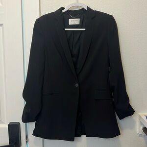 Aritzia Babaton Size 8 Black Blazer
